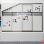 Atypická vestavěná skříň bílá