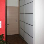 Vestavěná skříň s posuvnými dveřmi od Mline - v chodbě